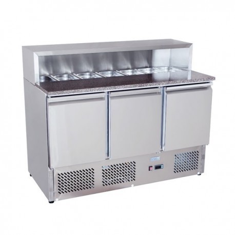 Banco pizza refrigerato con piano in granito e vetrina portacondimenti (Gn 1/6). Cm. 140 - Cm. 136,5x70x97H.